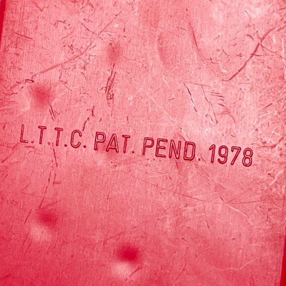 Vintage 1978 L.T.T.C. Candy Cane Cookie Cutter Mold Plastic Red - Picture 3 of 6